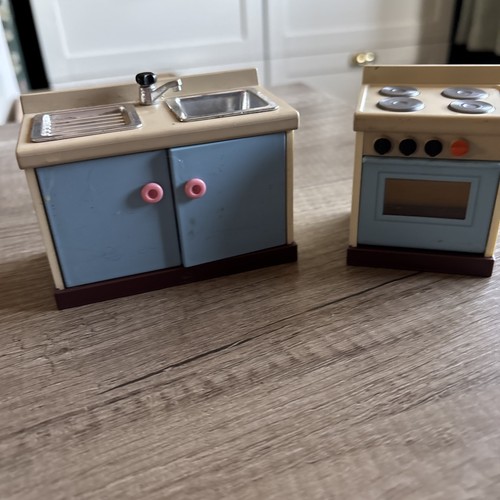 Vintage dolls house - vintage,