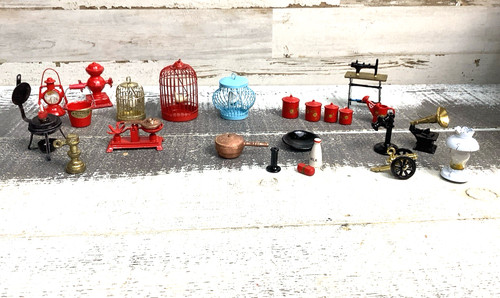 Small vintage doll - small,