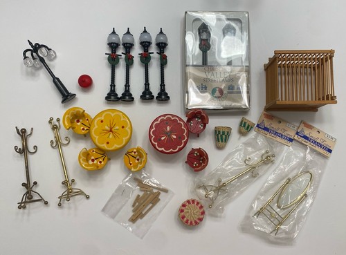 Lot dollhouse furniture and - dollhouse,