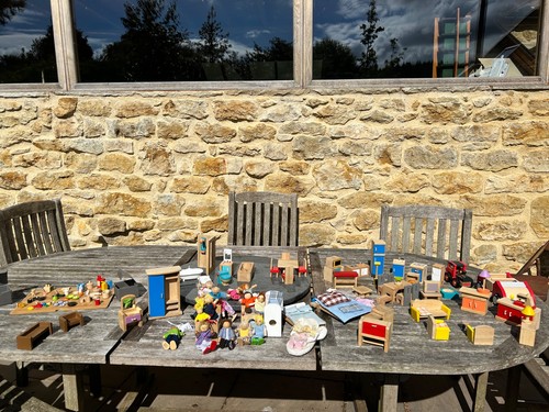 Dolls house joblot - dolls, bundle
