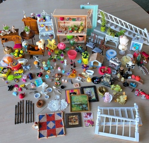 200 pieces vtg miniture - 200,